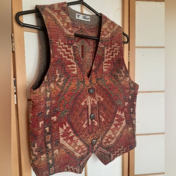 Vintage woven carpet vest - Picture 4 of 16